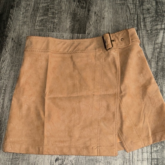 NWT Free People Skirt Camel Tan Faux Suede Ari Wrap Mini Buckle Vegan Boho 12 - Picture 2 of 12